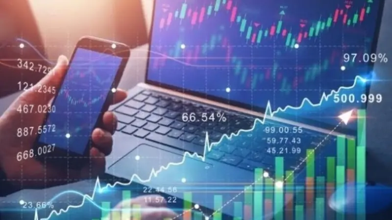 Phạt 3 tỷ đồng 2 cá nhân thao túng cổ phiếu SIS